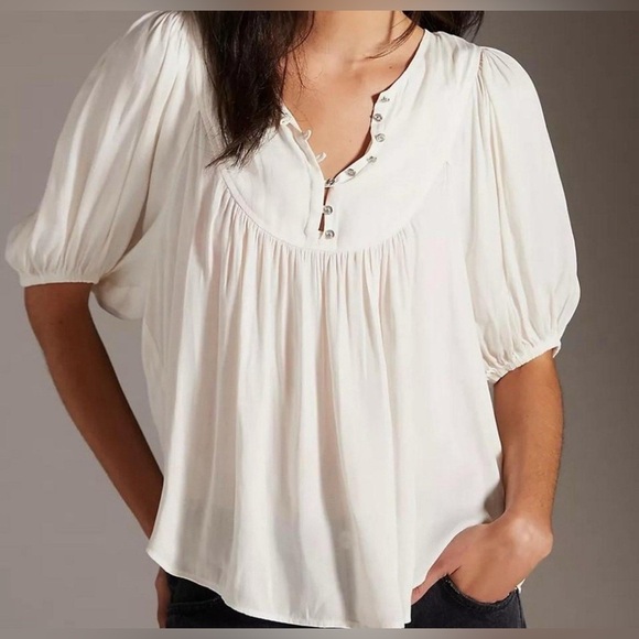 Anthropologie Cream Silky Blouse – Size XS - Picture 1 of 7